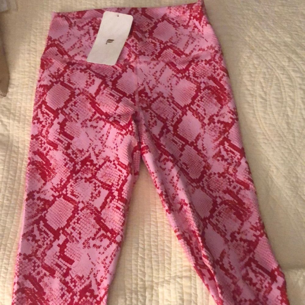 Fabletics high wasted power hold Capri